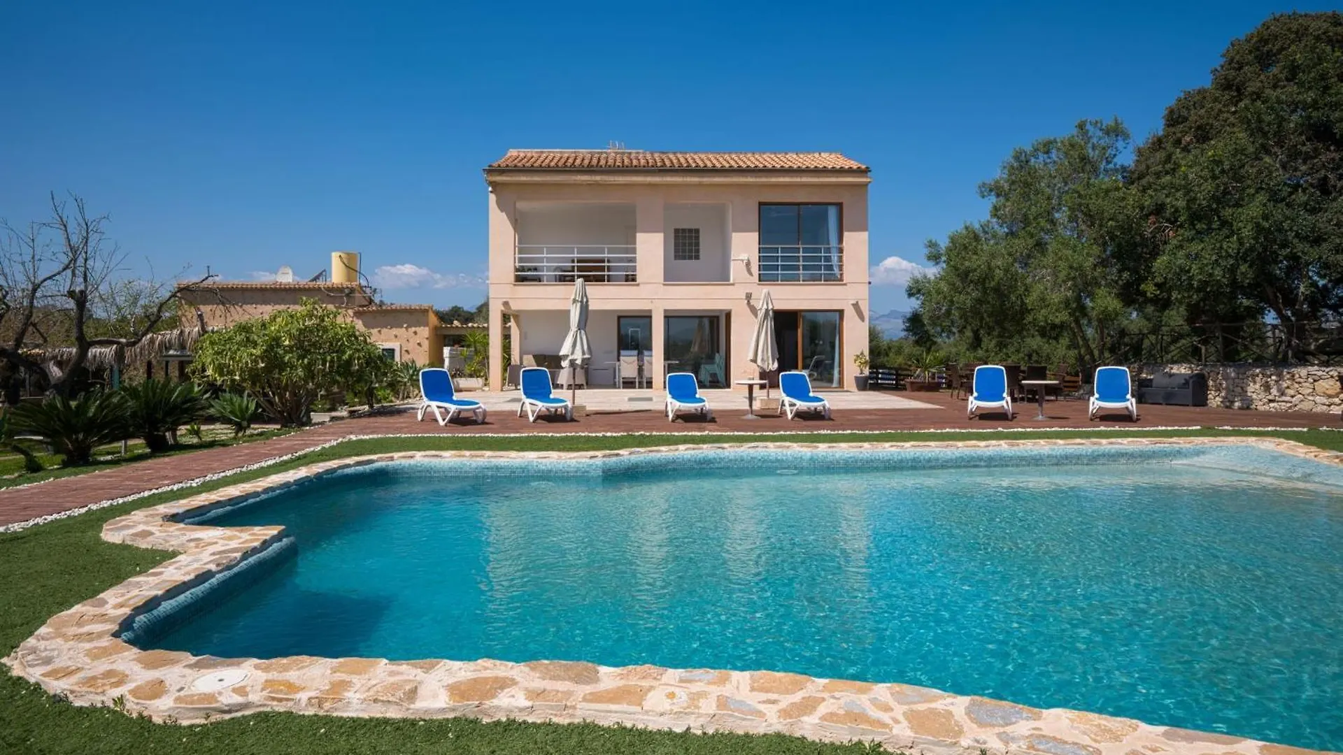 Finca Son Geronio 6 Pax Muro Villa